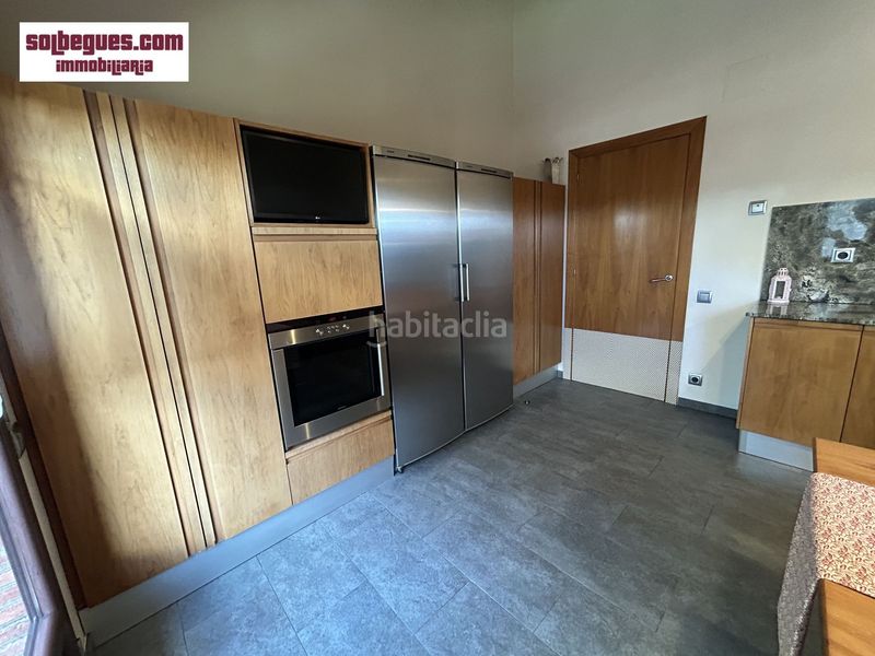 Foto 0e5c6234-e19e-4d3d-a372-52bd30cf5958. Casa amb calefacció aparcament piscina a Begues