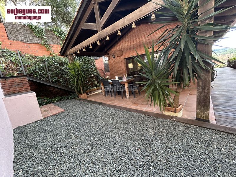 Foto 1701a7ee-3d70-4fb7-8b81-4e069213f74f. Casa amb calefacció aparcament piscina a Begues