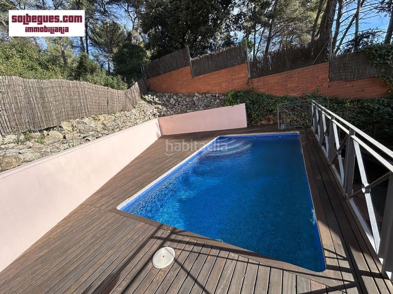 Foto 2a92f0af-087d-4cf5-958c-786a4b484a52. Casa amb calefacció aparcament piscina a Begues