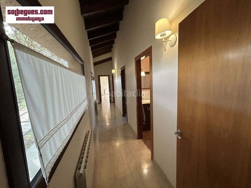 Foto 341a771c-3345-4582-9571-5fab44475da8. Casa amb calefacció aparcament piscina a Begues