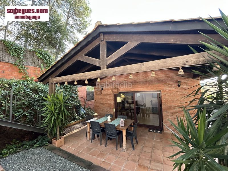 Foto 53a14b2f-ae6b-4d2c-99b5-fbb31f7e8b43. Casa amb calefacció aparcament piscina a Begues