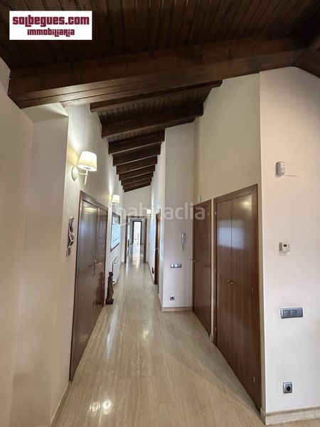 Foto 61c84f12-a733-4368-aff6-fbdb9092592c. Casa amb calefacció aparcament piscina a Begues