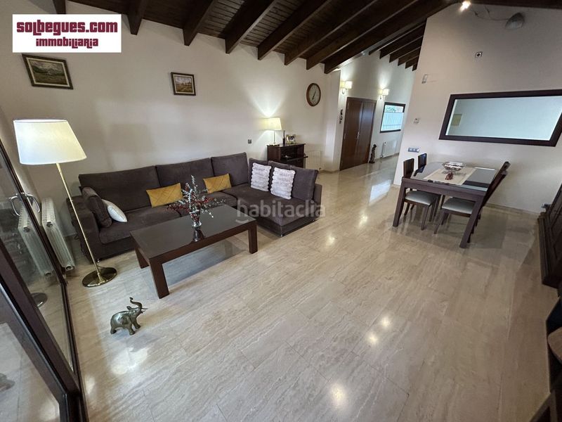 Foto 987a1200-e0e1-48e3-a9cd-066f65dd8c9e. Casa amb calefacció aparcament piscina a Begues