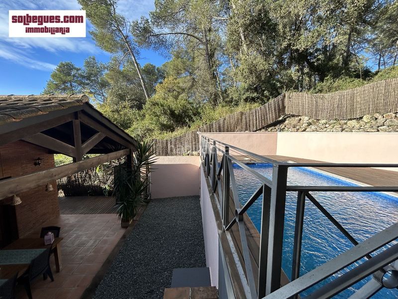Foto afe66c54-caa0-4bd0-8da6-f8d0d8ad701d. Casa amb calefacció aparcament piscina a Begues