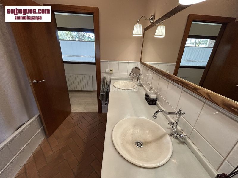 Foto bee94449-44be-4e55-b7cb-7a287701e9ab. Casa amb calefacció aparcament piscina a Begues