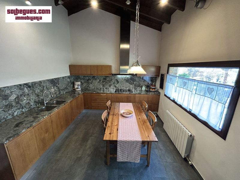 Foto cb6dd0ee-8c88-45d6-92da-d96fd14d91ea. Casa amb calefacció aparcament piscina a Begues