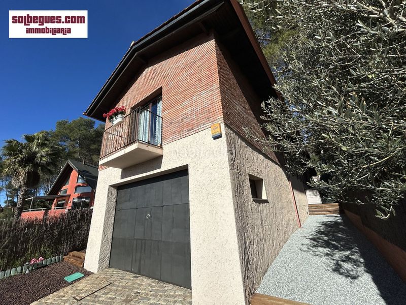 Foto e19b7803-0ea8-4251-88ff-234729797829. Casa amb calefacció aparcament piscina a Begues