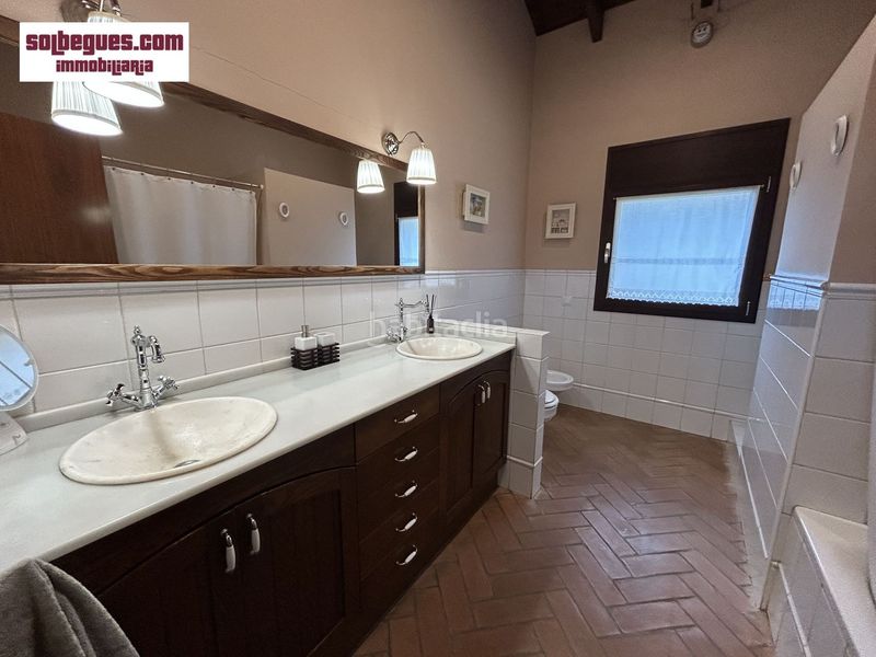 Foto e7500eef-60cf-4559-a6ad-2e4c6a30cb1f. Casa amb calefacció aparcament piscina a Begues