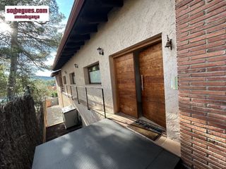 Haus in Begues. Begues can amell. casa calida y comoda en perfecto estado.