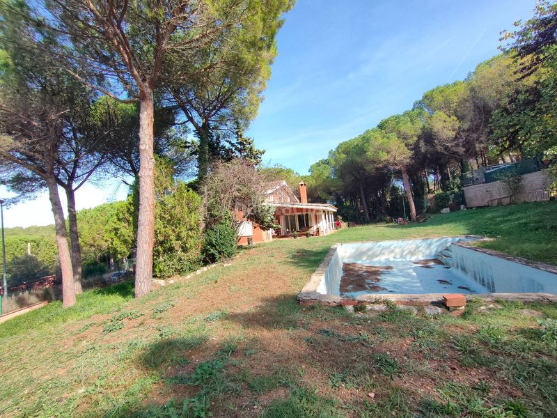 Foto 462f222a-d360-4540-ba9a-4dc01acc5d60. Casa amb calefacció aparcament a Begues