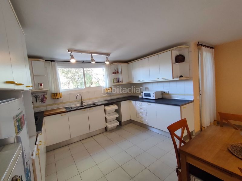 Foto 7e3149e5-3754-40f3-8a7b-e12f5f92c991. Casa amb calefacció aparcament a Begues