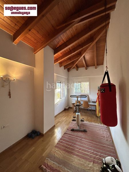 Foto c6b1c6ad-0770-4590-b65b-4c21117477eb. Casa amb calefacció aparcament a Begues