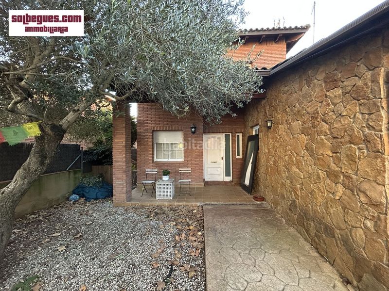 Foto ed7af907-9cc0-44a9-a1cd-563cc2f83679. Casa amb calefacció aparcament a Begues