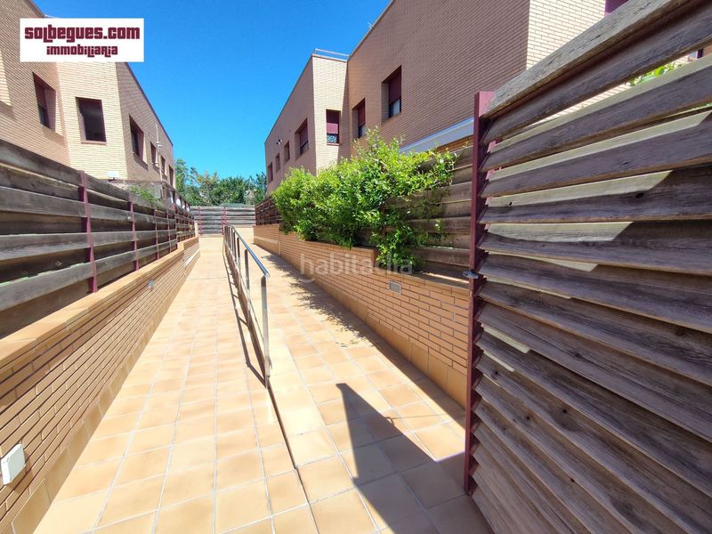 Foto f07d982c-06d5-4df7-9647-9f3ef64382b7. Dúplex amb calefacció piscina a Begues