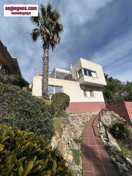 Foto 1c969dc0-8681-4cd5-97f6-210f20165c88. Casa amb calefacció aparcament a Begues