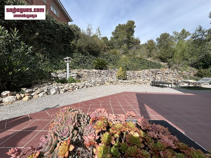 Foto 366df775-7a40-416e-8449-76a9a11394e6. Casa amb calefacció aparcament a Begues
