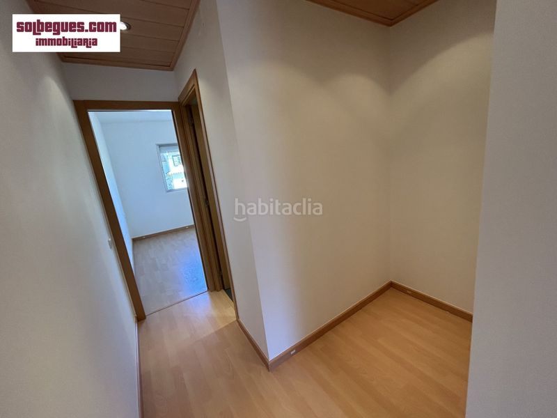 Foto d0ddd99f-5ca5-4f8e-890e-77d2d7b95940. Dúplex a pasatge riera 12 a Begues