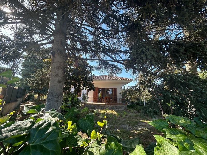 Foto a487ea0b-e27b-40f0-8106-b796cc309e4e. Casa amb calefacció aparcament piscina a Begues