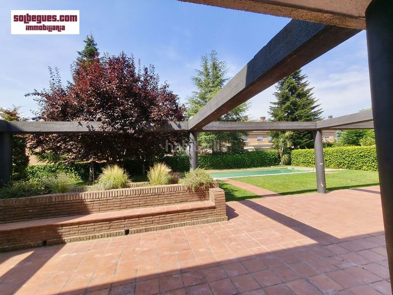 Foto 5611ec72-eb04-4045-a507-18ead5b617fa. Casa adossada amb calefacció aparcament piscina a Begues