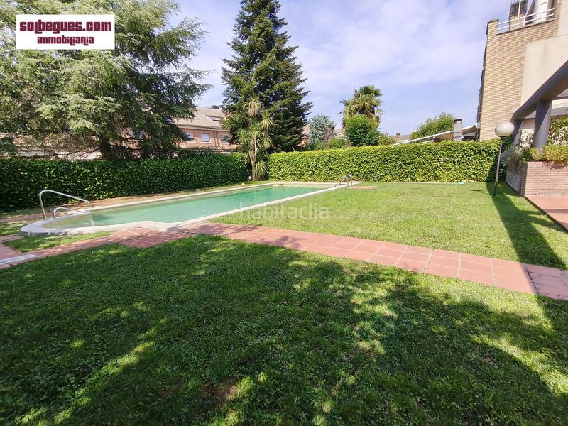 Foto 670d0cd7-c394-4ba6-947e-9c8114b7b37c. Casa adossada amb calefacció aparcament piscina a Begues