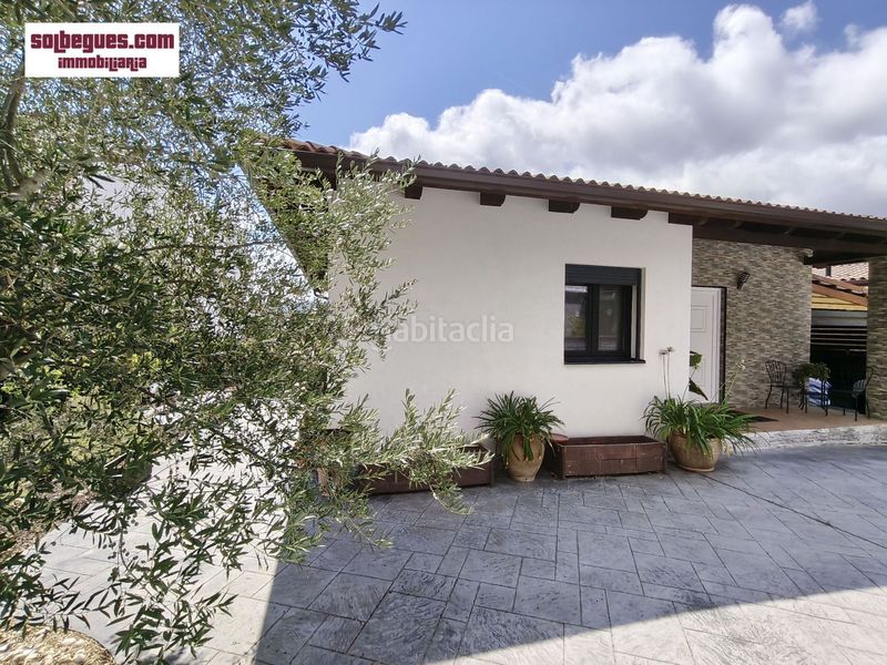 Foto 65327b8d-b314-41cd-a224-bd3baf9ed015. Casa amb calefacció a Begues