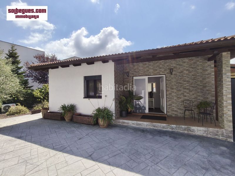 Foto d1f73d3c-4e41-4d37-bfba-305fd6d3e874. Casa amb calefacció a Begues