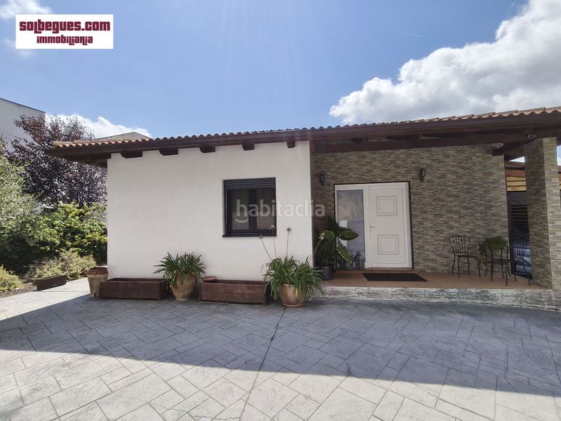 Foto ead97bed-73d9-4b48-ac4e-cba81758a70b. Casa amb calefacció a Begues