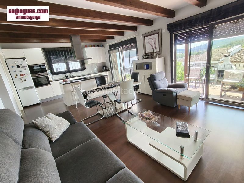 Foto f2bcf72b-9389-4953-a54a-b0bf38472657. Casa amb calefacció a Begues