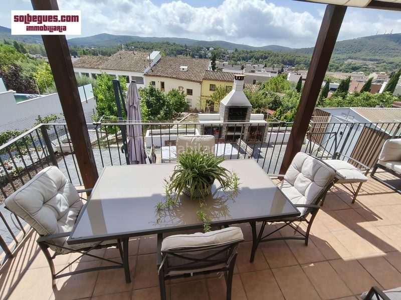 Foto f6ecddd6-b1f1-4563-850c-88ad83d558c3. Casa amb calefacció a Begues