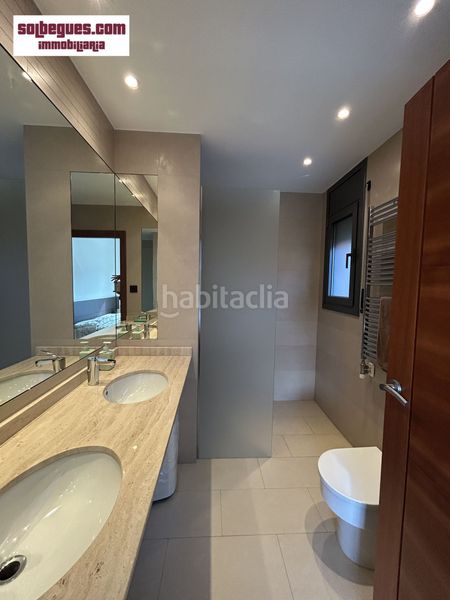 Foto 5ac17a7b-ca02-4eb3-b7eb-7e5bf17ebce8. Casa amb calefacció aparcament piscina a Begues