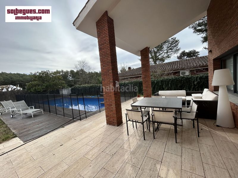 Foto 7add7d8e-93c5-49c4-bbea-45e9eedad4fc. Casa con riscaldamento parcheggio piscina in Begues