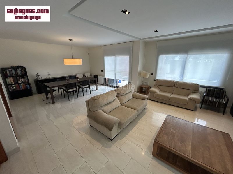 Foto ae79b168-27ea-4562-846a-37d290f49db9. Casa con riscaldamento parcheggio piscina in Begues