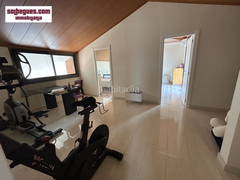 Foto eb8a9693-132a-4016-8c05-3d82d52c41a0. Casa con riscaldamento parcheggio piscina in Begues