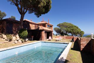Chalet  Suredes. Chalet en venta en platja daro