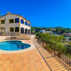Xalet  Balears. Chalet independiente con vistas al mar y piscina en torre valent
