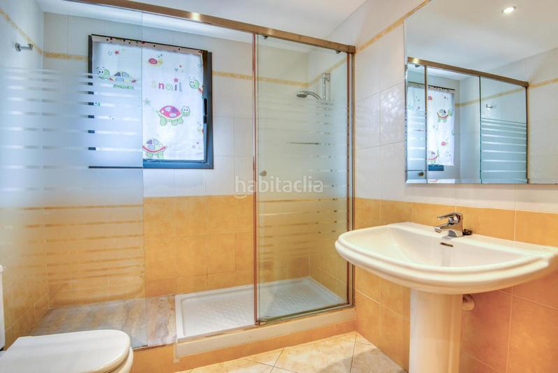 Foto e9d18666-6b0f-45b1-8e19-c64d902f578d. Flat with heating parking in Eixample Sant Feliu de Guíxols