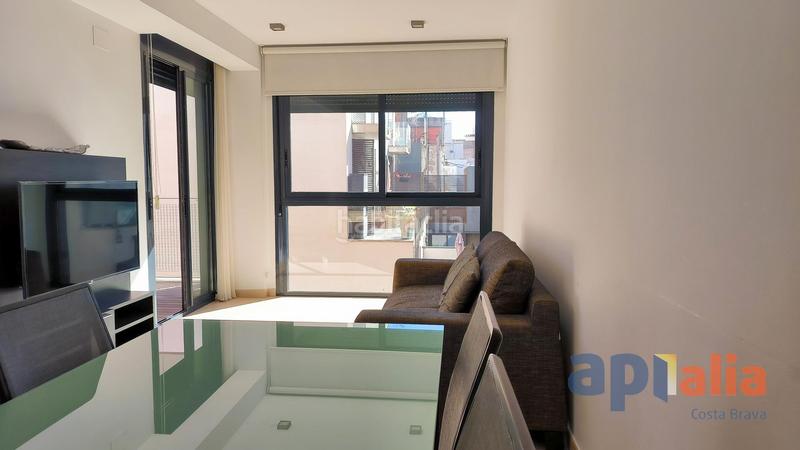 Foto 239c0c1d-7823-4115-af51-e31b656b8a1e. Apartamento  en venta en el centro con piscina, terraza y aparcamiento en Palamós