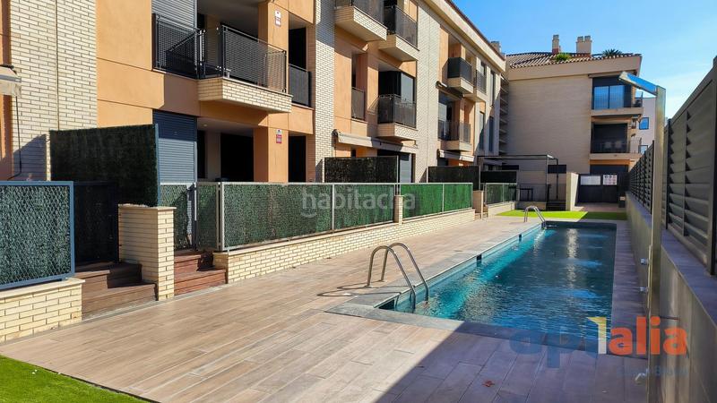 Foto 49de6bb8-4331-4066-ad13-bf9574fa7e6c. Apartamento  en venta en el centro con piscina, terraza y aparcamiento en Palamós