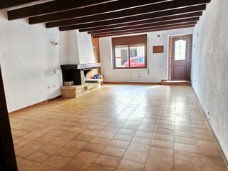 Casa  Carrer vermell. Oportunidad única junto al mar casa de pueblo en sant antoni de