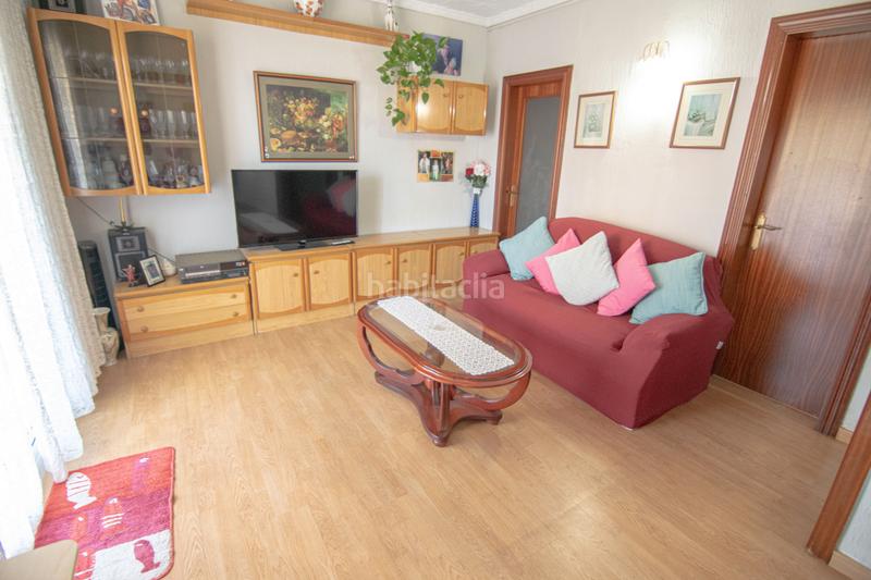 Foto dfbc5e83-c3a4-4f0e-b02e-2e42414d88c8. Appartamento in Trinitat Nova Barcelona