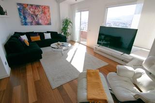 Penthouse  N/a