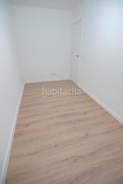 Foto d2082b4d-e827-4109-a88e-2563ad20ccd7. Piso en Prosperitat Barcelona