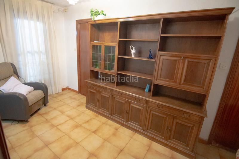 Foto 064d078b-ad32-4e68-8c20-c803ff3434f6. Casa a Prosperitat Barcelona