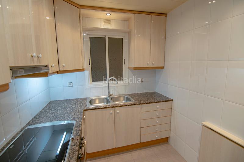 Foto 8c579526-2049-4dad-adb5-7110bdb1c9c4. Piso en Prosperitat Barcelona