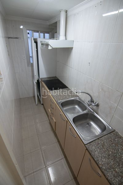 Foto 28e4a9f3-268e-480f-9948-05df487a3e16. Àtic a Roquetes Barcelona