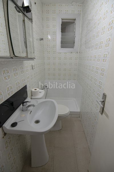 Foto 438c8573-3b81-413f-8264-095fe8e7e4f7. Àtic a Roquetes Barcelona