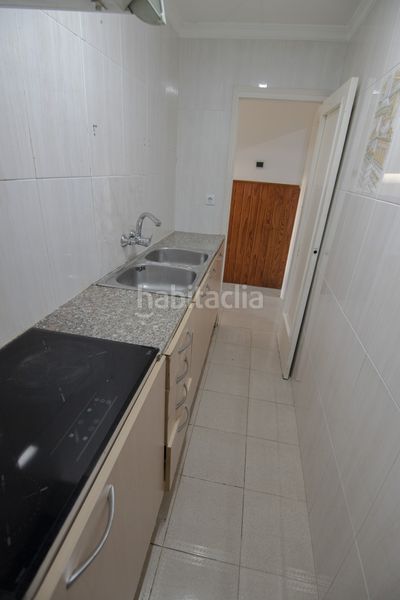 Foto 5e1a3a44-005b-40b3-9214-d6dc7b6a15a3. Àtic a Roquetes Barcelona