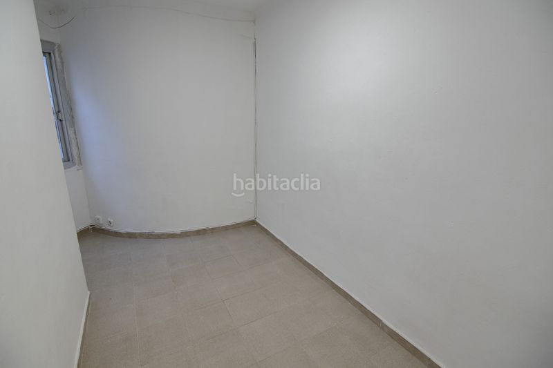 Foto 949ee261-4c79-4e1a-9b90-38cbf2600cf8. Àtic a Roquetes Barcelona