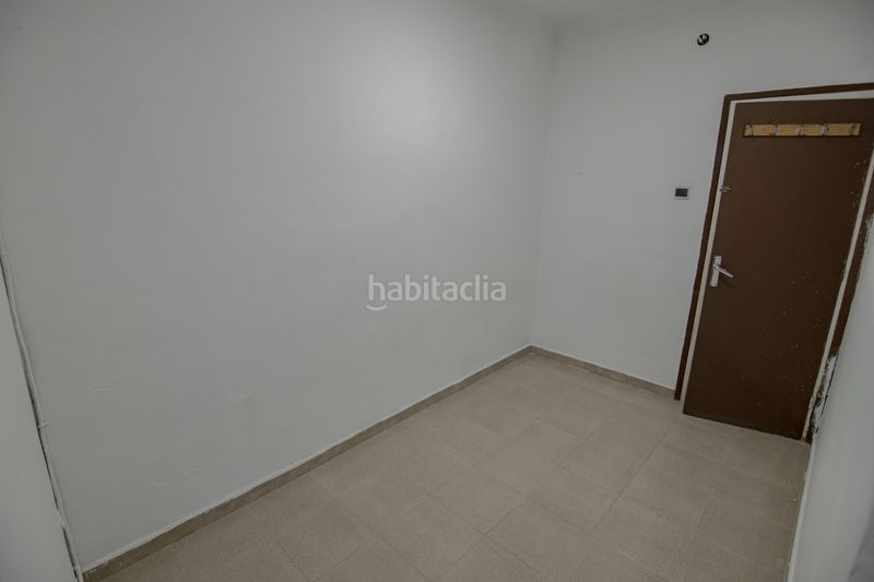 Foto c0b22428-ec75-48d9-aa25-4788ce84ac90. Àtic a Roquetes Barcelona