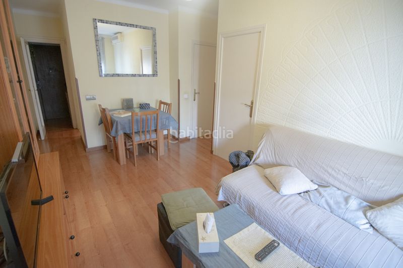 Foto 0a3a5894-6bce-4858-b245-e239cf2ef15d. Piso en Prosperitat Barcelona